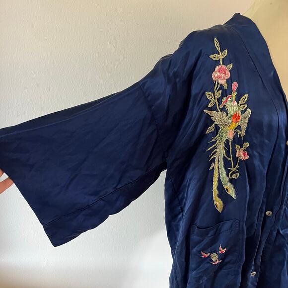 Vtg Chinese Dragon Embroidered 100% Silk Robe Sz S - Picture 9 of 13
